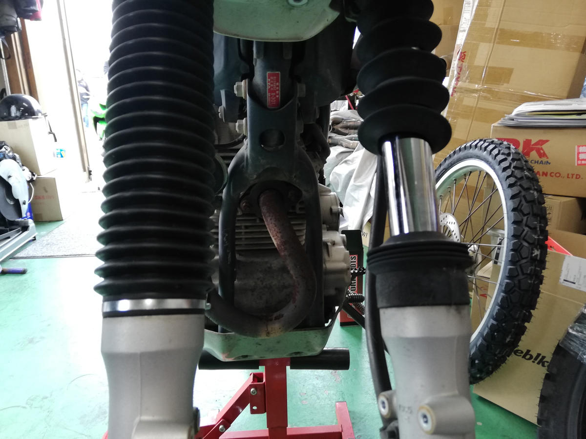 セロー250 タイヤ交換+フォークブーツ交換+初期メンテ - PUSH セロー250 タイヤ交換+フォークブーツ交換+初期メンテ - PUSH